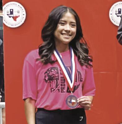 Hernandez is state powerlifting champion