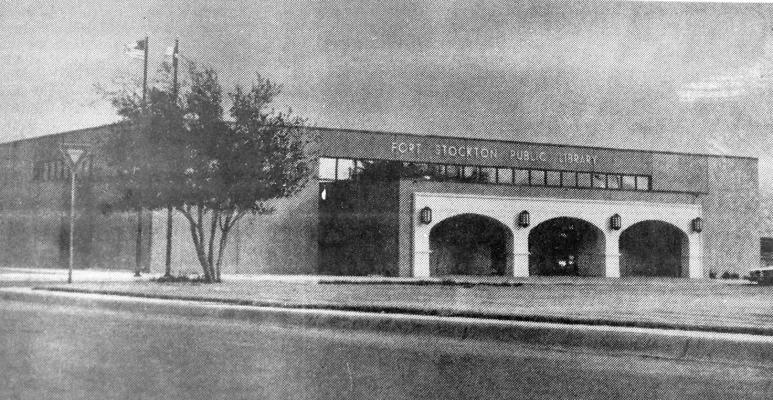 February 1981: NEW LIBRARY – Dedication ceremonies for Fort Stockton’s new 12,000 square foot library begin at 2 p.m. All county residents are invited to view the beautiful new facility which replaces a 3,800 square foot building built here in 1948. Refreshments will be served at the Fifth Street House in connection with the dedication events.
