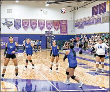 Fort Stockton and Alpine did battle in a dual on Tuesday in Alpine. Photo by JT Maroney/Alpine Avalanche