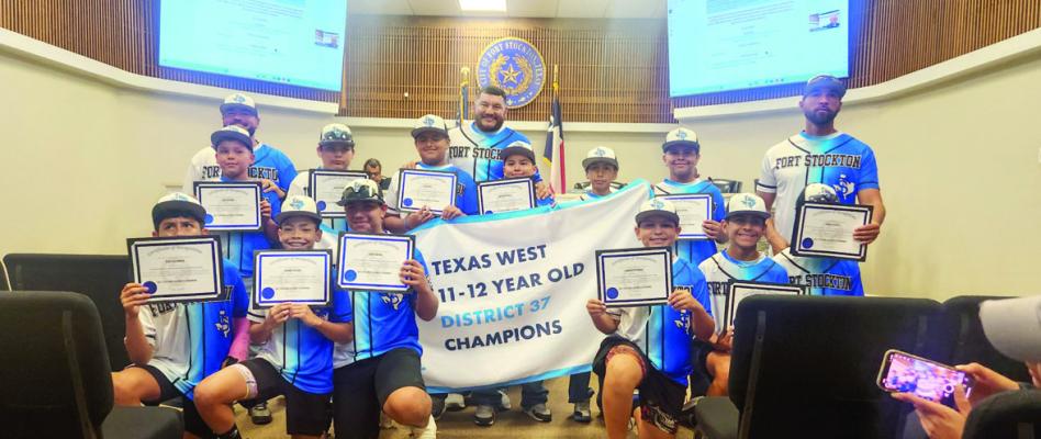 The 12U Majors Baseball Team wins district championship and advances to sectionals this Saturday. The players are Gessiah Corral, Dandre Dillard, Issac Salamanca, Luke Freeman, Zayden Calderon, Zadrian Contreras, Ashton Fuentes, Brylon González, Davien Martinez, Kolton Bernal, Andy Rios, Ethan Rivera, and Malachi Hayes. The team’s coaches are RJ Bernal, Octavio Contreras, and Justin Fuentes. Photo by Joh Covington