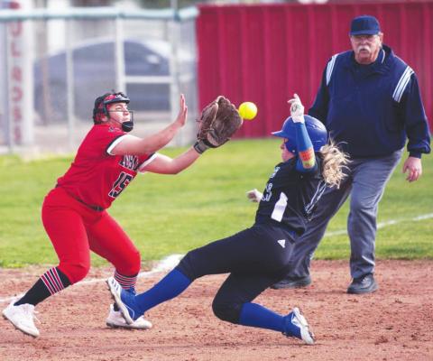 Mary Villarreal tags a base runner for an out during this past season with Sul Ross University. The infielder tallied 64 putouts and 109 assists in the field during her time as a Lobo over the past three seasons. Courtesy Photo