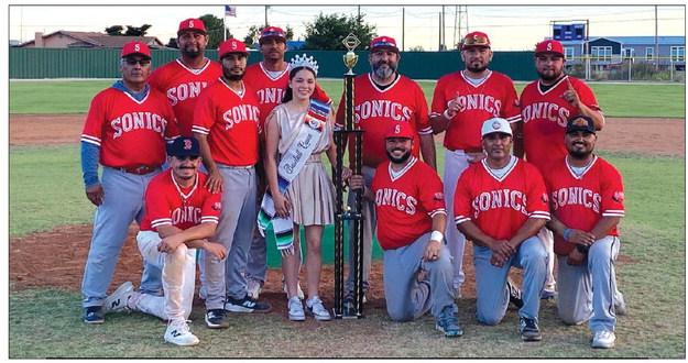 KINGS OF THE DIAMOND, QUEEN OF THE BARRIO