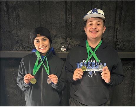 Golfers Evelynn Baiza and Gerry Diaz. Courtesy Photo