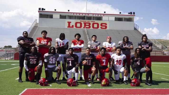 Back row (left to right) are players Travyon Young, Solomon Usery, George Fatoke, Darian Allen, Yamil Oxaca, Issiah Pena, Darryl Minor, and Kieron Pender. Front row (left to right) are Malik Sims, Quentin Ellis, Brendon Martin, Andrew Martinez, Amari Welch, Jonathan Fuamatu, and Evian Thompson.