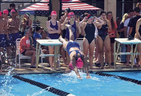 On October 4, the girl’s Blue Wave 400-yard freestyle relay team of Dustee Dale, Carla Vazquez, Laeila Hernandez, and Alexis Rodriguez claimed fifth place. The quartet went on to take sixth in the 200 medley relay and seventh in the 200 freestyle relay, proving their consistency across multiple events. Courtesy Photo