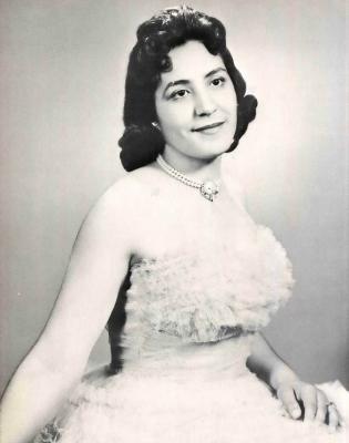 Isaura Bueno