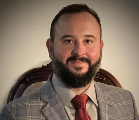 Dr. Gabriel Zamora