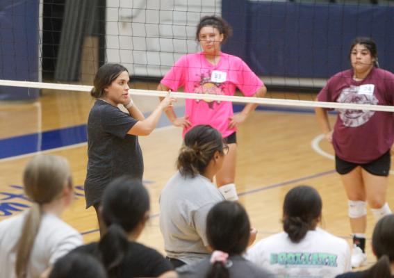 Prowlers second-year head volleyball coach Gabrielle Harral directed her team during Fort Stockton’s first day of try outs at the Special Events Center on Aug. 1. Harral led her varsity squad to a 20-15 record in 2021 and she look to improve upon that mark this upcoming season. Photo by Nathan Heuer