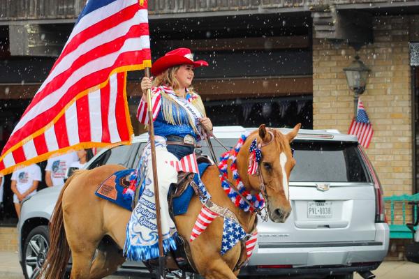 Miss Comanche Springs Rodeo Queen Shannon Weyerts