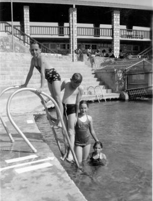 Children at Comanche Springs, 1940. Courtesy Fort Stockton Historical Society