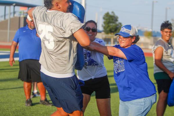 Mom's Football 101