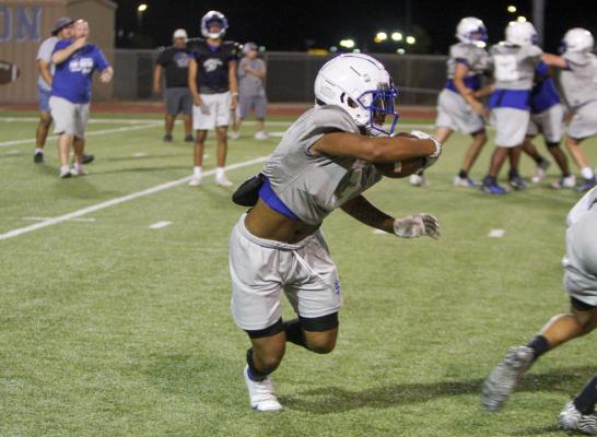 Receiver/running back Isaiah Velasquez