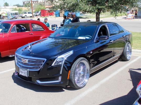 Barrio Fest Car Show