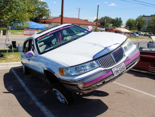 Barrio Fest Car Show