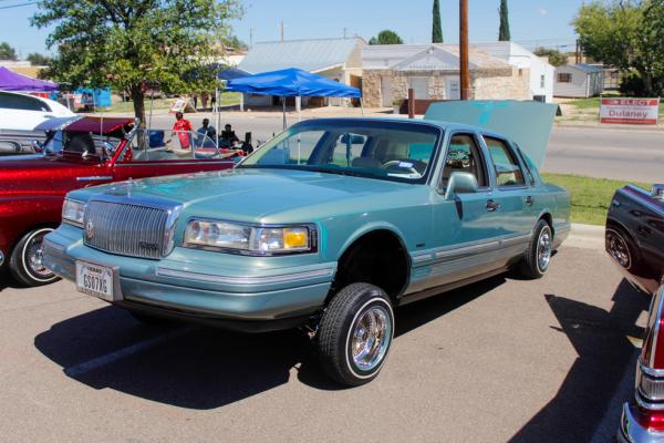 Barrio Fest Car Show