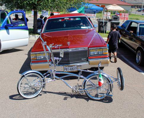 Barrio Fest Car Show