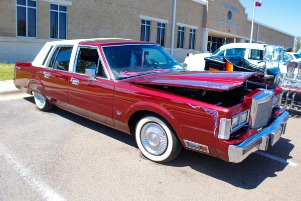 Barrio Fest Car Show