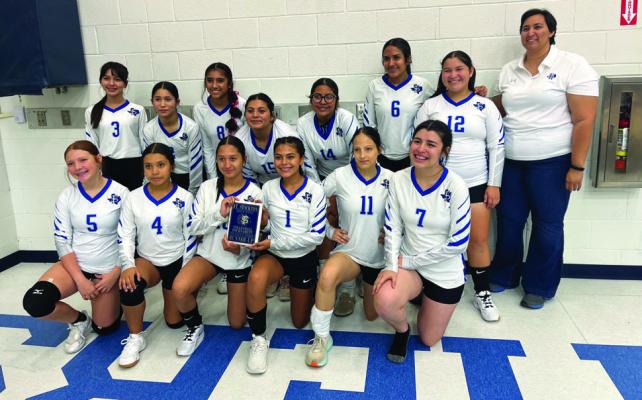 The Prowler White Team fell in two sets (9-25, 4-25) last week against Andrews, but showed strides in serving. Kaylene Castillo and Eriel Leyva earned spotlight recognition for their defensive and front-row efforts. The Blue team battled hard but came up short (22-25, 18-25). Courtesy Photo