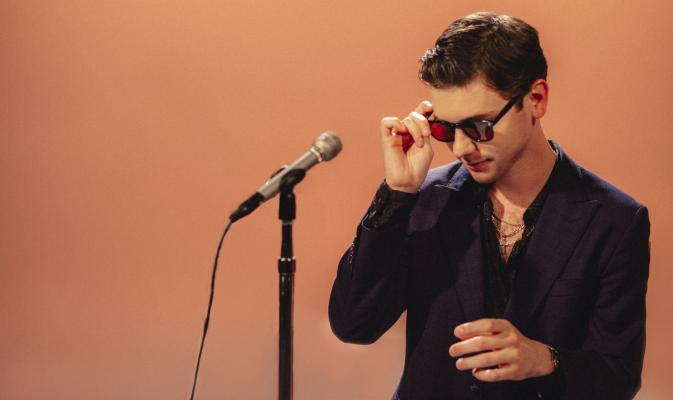 Texas country music star William Beckmann will headline the “Live at Gallego” athletics benefit concert on Friday, Nov. 13, on the Sul Ross State University campus in Alpine.