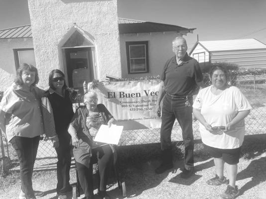 Present at the ceremony were board members Diann Warnock, Daya Martinez and Jane Norris. Handing them the deed is Chel Duarte, representing the First Methodist Church of Fort Stockton, alongside Maria Geurra, El Buen Vecino’s manager.