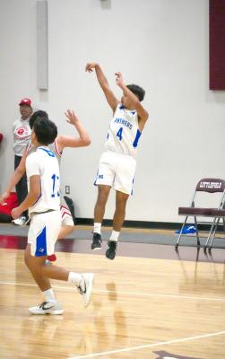 action at the Littlefield Tournament. Photo by Robert Hunt, Tumbleweed+