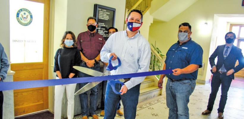 Congressman (District 23) Tony Gonzales participated in a ribbon cutting ceremony on Wednesday, Feb. 10, marking the official opening of his Fort Stockton district office at the Pecos County Courthouse. Gonzales’ Regional District Director, Jalen Falcon, will be working out of the office. Gonzales did the ceremony before a question-and-answer session on the second floor of the courthouse with county and city officials. Photo by Nathan Heuer